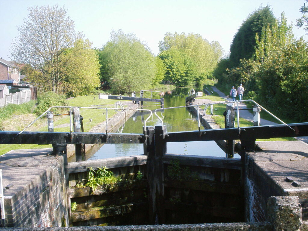 Erewash Canal potters Lock view