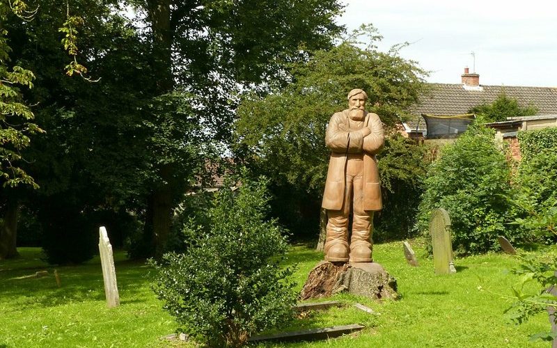 Stanton Road Cemetery Ilkeston Giant Statue